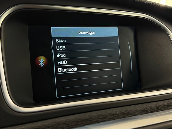 Volvo V40 Cross Country 12 of 20