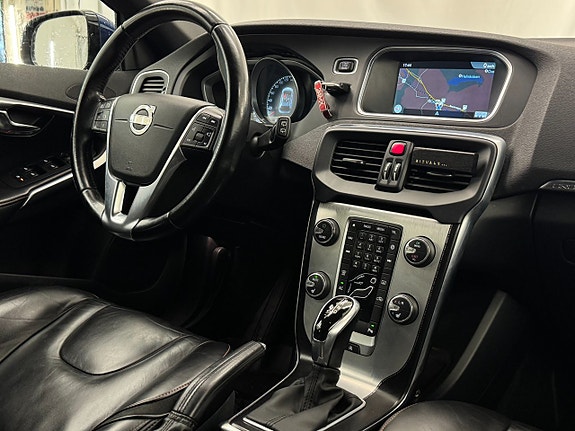 Volvo V40 Cross Country 16 of 20