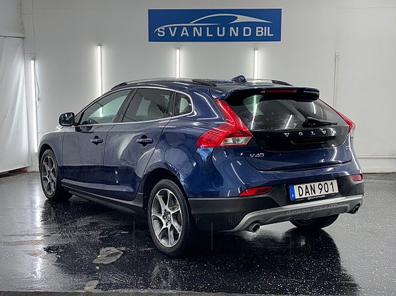 Volvo V40 Cross Country 5 of 20