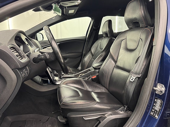 Volvo V40 Cross Country 7 of 20
