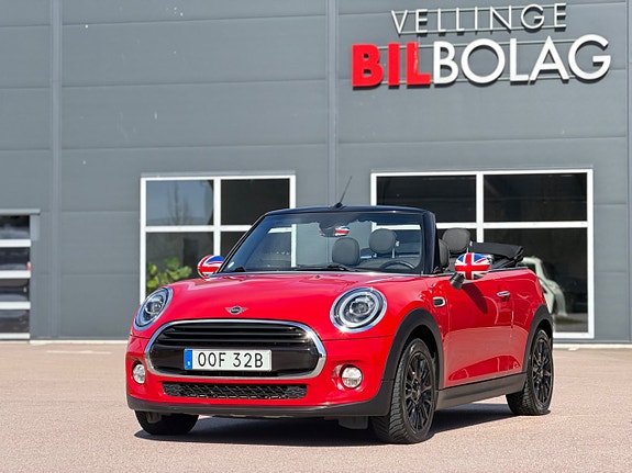 MINI Cooper 2 of 5