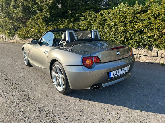 BMW Z4 3 of 5