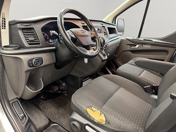Ford Transit Custom 16 of 26