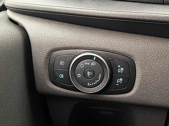 Ford Transit Custom 15 of 26