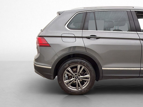 Volkswagen Tiguan 29 of 30