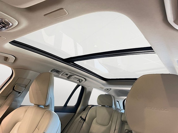 Volvo V60 19 of 23