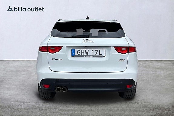 Jaguar F-PACE 5 of 25