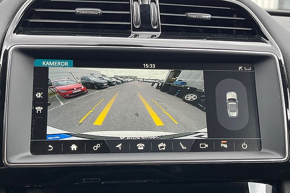 Jaguar F-PACE 15 of 25
