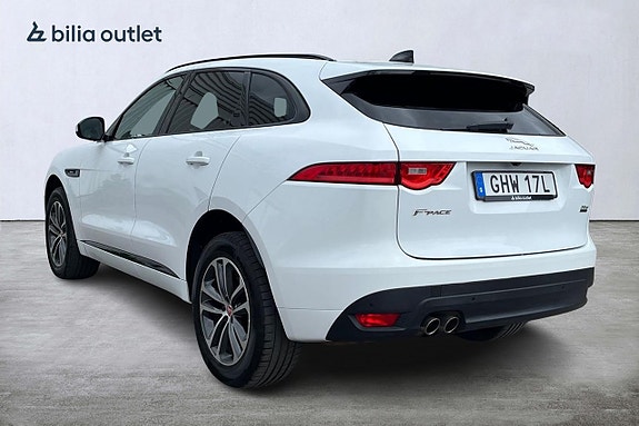 Jaguar F-PACE 4 of 25