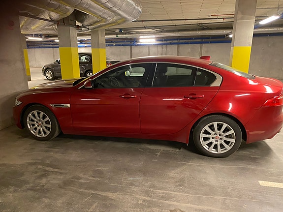Jaguar XE 5 of 11