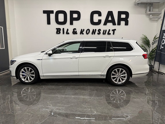 Volkswagen Passat 3 of 5