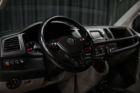 Volkswagen Transporter 20 of 30