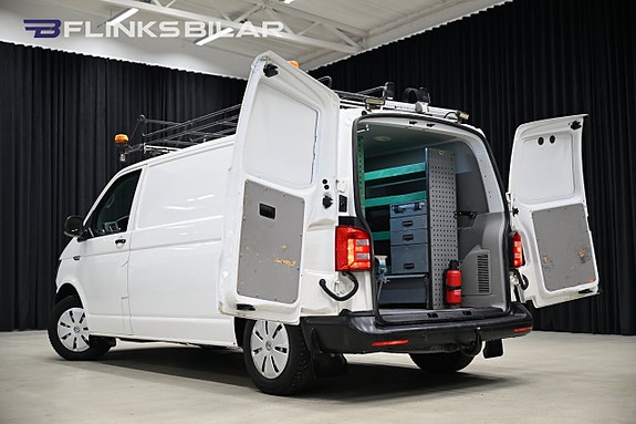Volkswagen Transporter 6 of 30