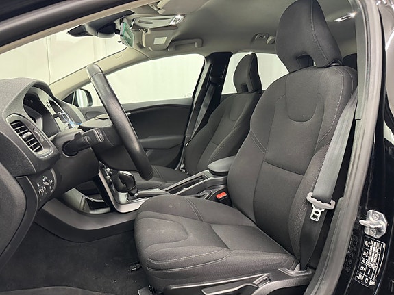 Volvo V40 Cross Country 7 of 18
