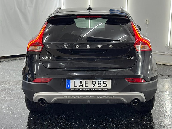 Volvo V40 Cross Country 4 of 18