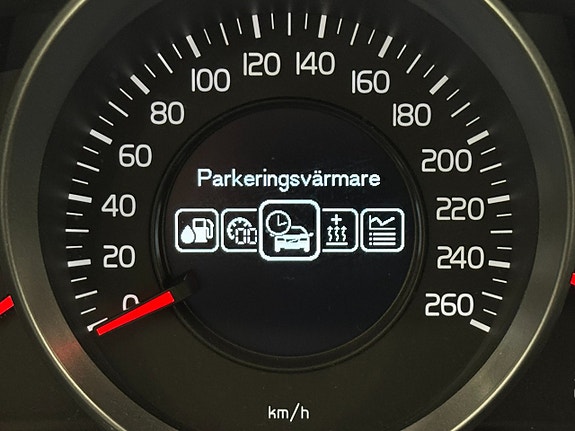 Volvo V40 Cross Country 12 of 18
