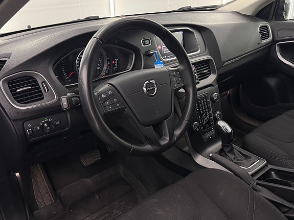 Volvo V40 Cross Country 6 of 18