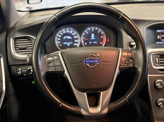 Volvo S60 13 of 21