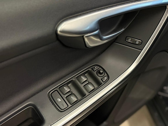 Volvo S60 12 of 21