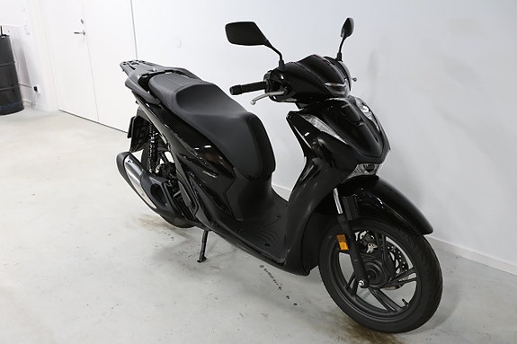 Honda SH 150 A 3 of 9