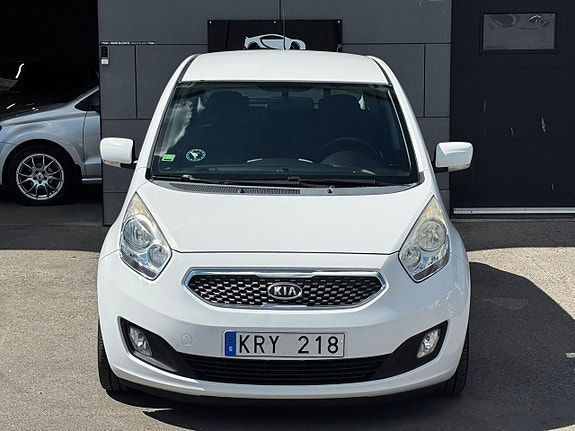 Kia Venga 2 of 14