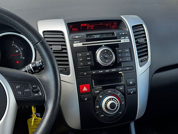 Kia Venga 10 of 14
