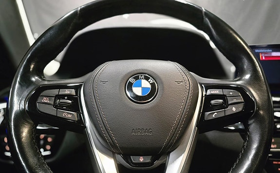 BMW 520d 30 of 30