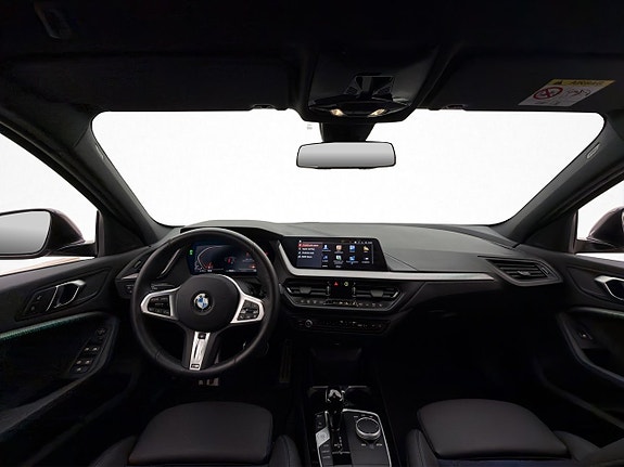 BMW 118i 14 of 27