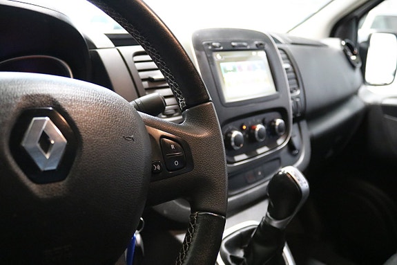 Renault Trafic 22 of 29