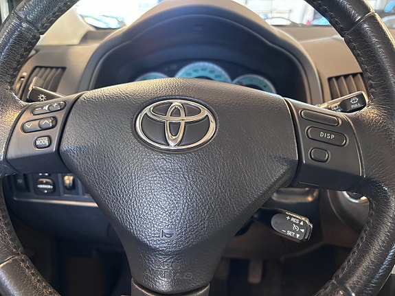 Toyota Corolla Verso 19 of 24