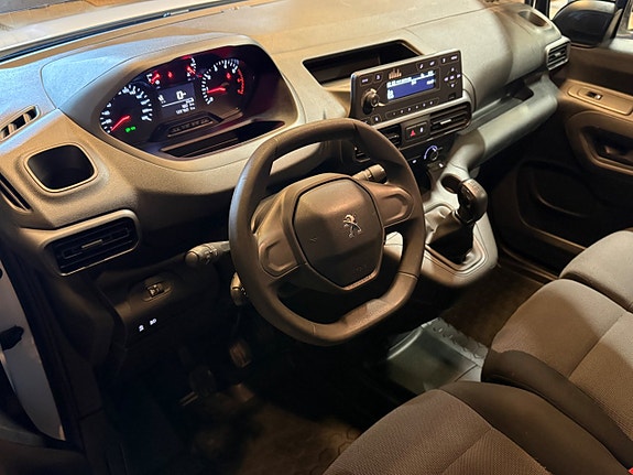 Peugeot Partner 9 of 17