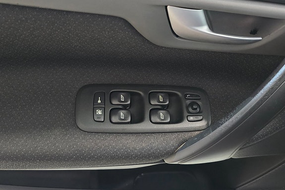 Volvo S60 13 of 21