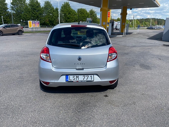 Renault Clio 6 of 13