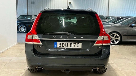 Volvo V70 9 of 19