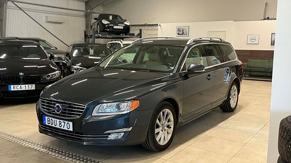 Volvo V70 3 of 19