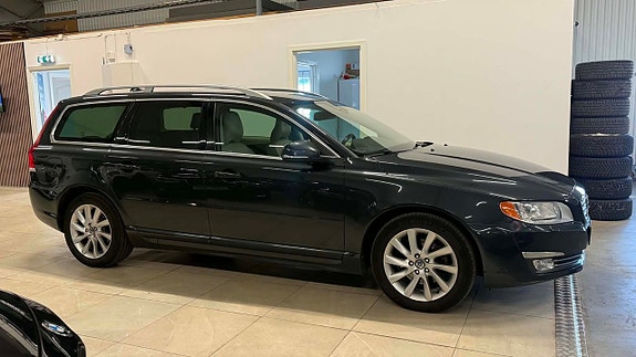 Volvo V70 4 of 19