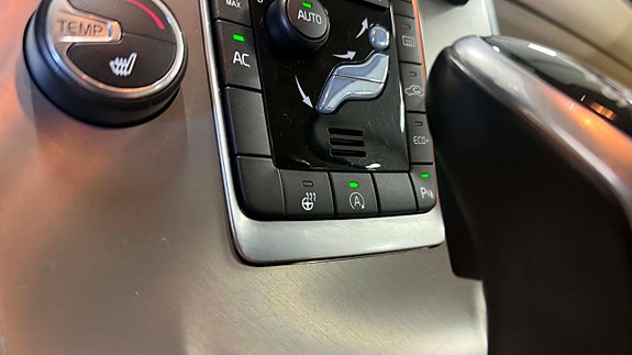 Volvo V70 14 of 19