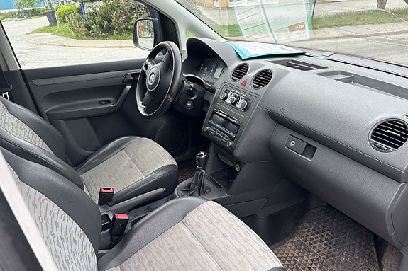 Volkswagen Caddy 8 of 10