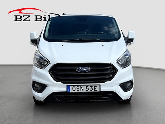 Ford Transit Custom 10 of 18