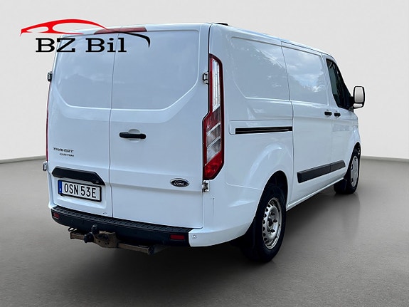 Ford Transit Custom 7 of 18