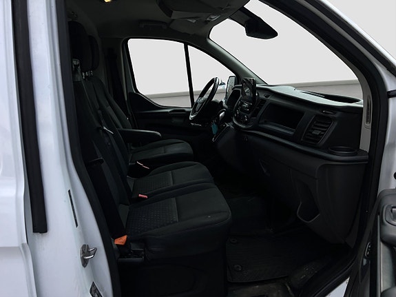 Ford Transit Custom 16 of 18