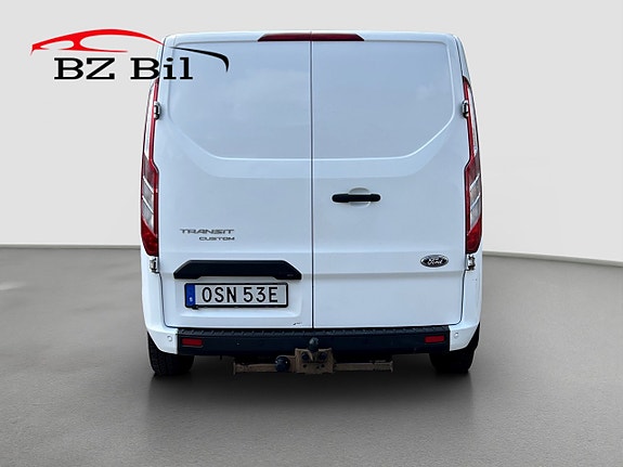 Ford Transit Custom 6 of 18