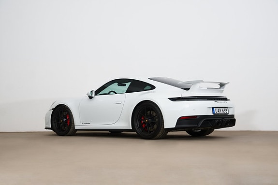 Porsche 911 Carrera 4 GTS 7 of 29