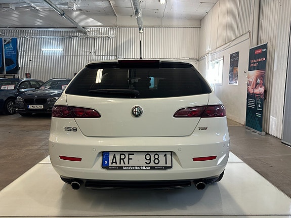 Alfa Romeo 159 11 of 11