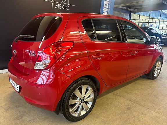 Hyundai i20 6 of 27