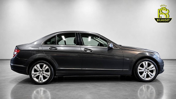 Mercedes-Benz C180 3 of 5