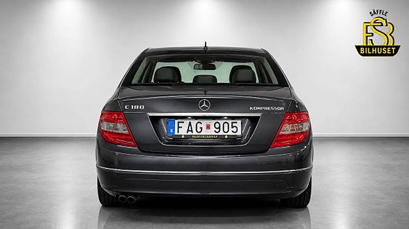 Mercedes-Benz C180 5 of 5