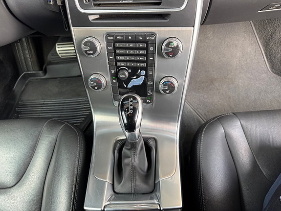 Volvo V60 Cross Country 15 of 15