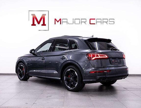 Audi SQ5 4 of 5