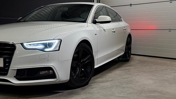 Audi A5 3 of 19